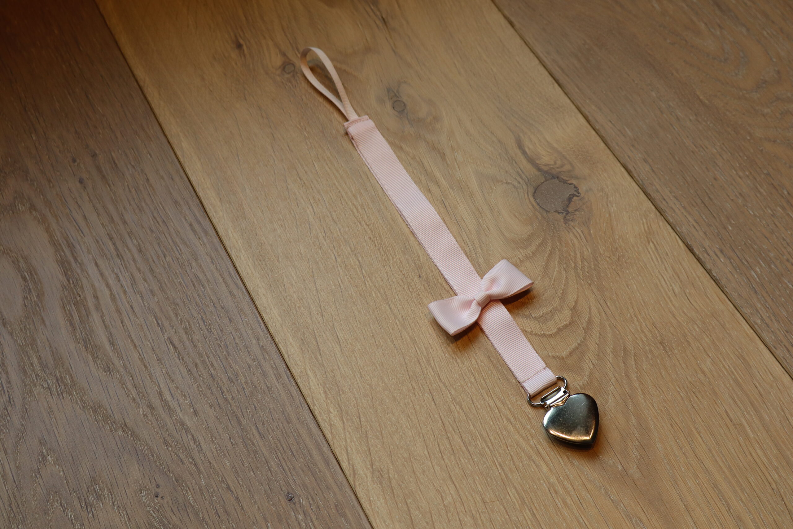 Prinsessefin | Roze Speenkoord met strikje | Dorothea - Afbeelding 2