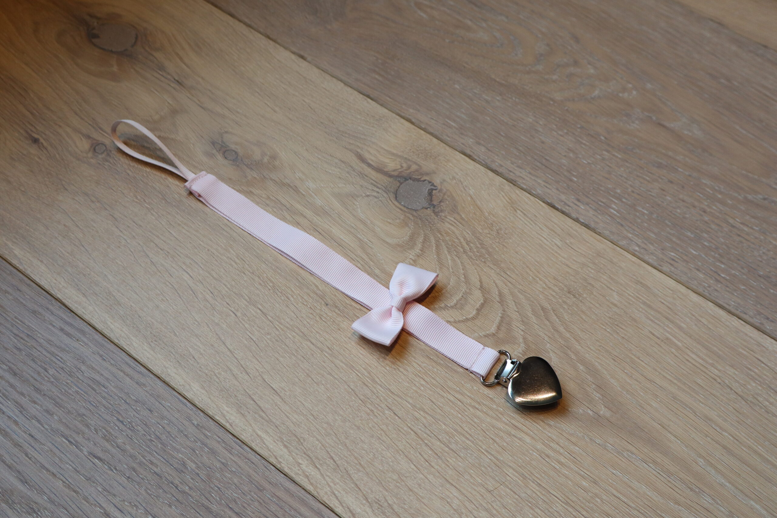 Prinsessefin | Roze Speenkoord met strikje | Dorothea - Afbeelding 5
