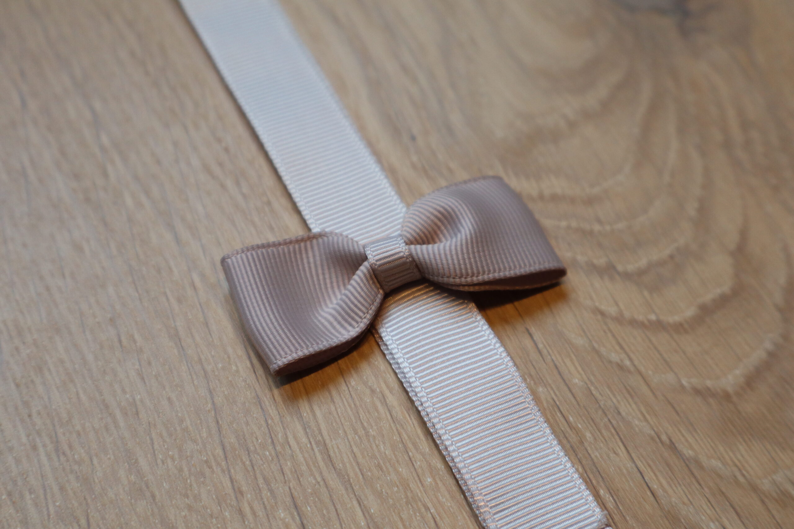 Prinsessefin | Beige Speenkoord met strikje | Dorothea - Afbeelding 3